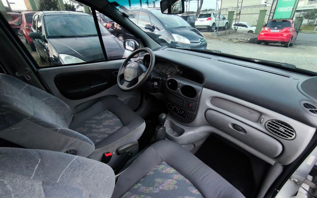 imagem-https://www.socarrao.com.br/sc-vehicle-images-prod/1219229/1780693405979-SU1HXzIwMjYwNjAyXzE3MjkxNCAoQ29weSkuanBn.jpg