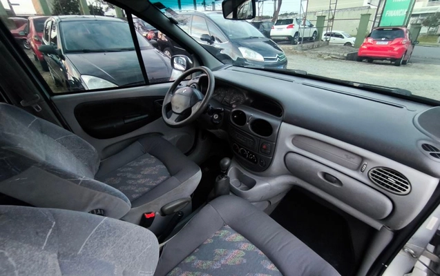 imagem-https://www.socarrao.com.br/sc-vehicle-images-prod/1219229/1780693405979-SU1HXzIwMjYwNjAyXzE3MjkxNCAoQ29weSkuanBn.jpg