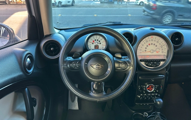 imagem-https://www.socarrao.com.br/sc-vehicle-images-prod/1239088/1787156257444-890c72a5-addf-451b-9a58-19fc4b4b1a1c.jpeg