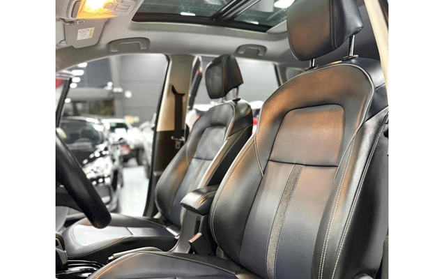 imagem-https://www.socarrao.com.br/sc-vehicle-images-prod/1239273/1778156559620-1_092917.jpg