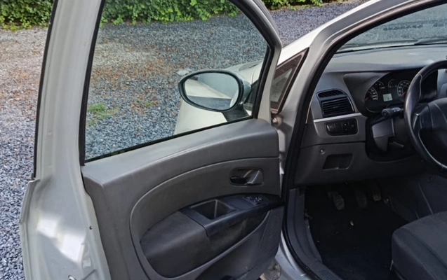 imagem-https://www.socarrao.com.br/sc-vehicle-images-prod/1239349/1778257313356-ODE3ODk2NjctYjNjMS00NDJlLWI4ZWItZGY3OTRhZWQ3OTQ2LmpwZw.jpg