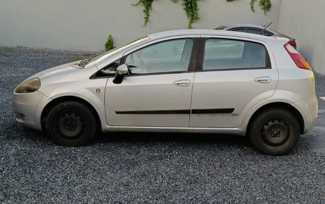 imagem-https://www.socarrao.com.br/sc-vehicle-images-prod/1239349/1778257314216-YjNkOTZhMWQtZGExNy00NTFiLWE4MTktNTRkMDlhMDEyNjcxLmpwZw.jpg