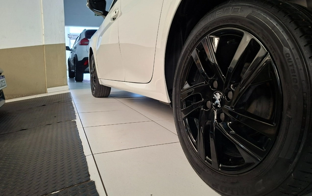 imagem-https://www.socarrao.com.br/sc-vehicle-images-prod/1239375/1778198527733-MTcuanBn.jpg