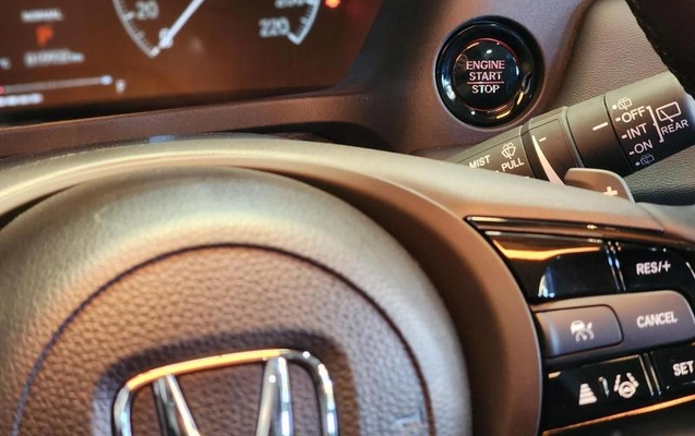 imagem-https://www.socarrao.com.br/sc-vehicle-images-prod/1239417/1782394000337-8064008_32_B_2911916fb0.jpeg