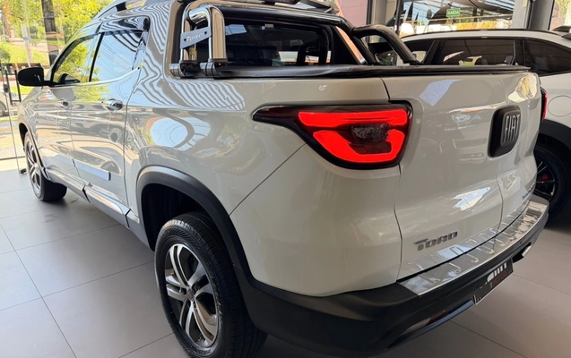 imagem-https://www.socarrao.com.br/sc-vehicle-images-prod/1239443/1778159788525-MGNiMmM3Y2ItZTdkZS00YmQwLTk5NDItYjA5Mzg5YjQwZjUyLmpwZWc.jpeg