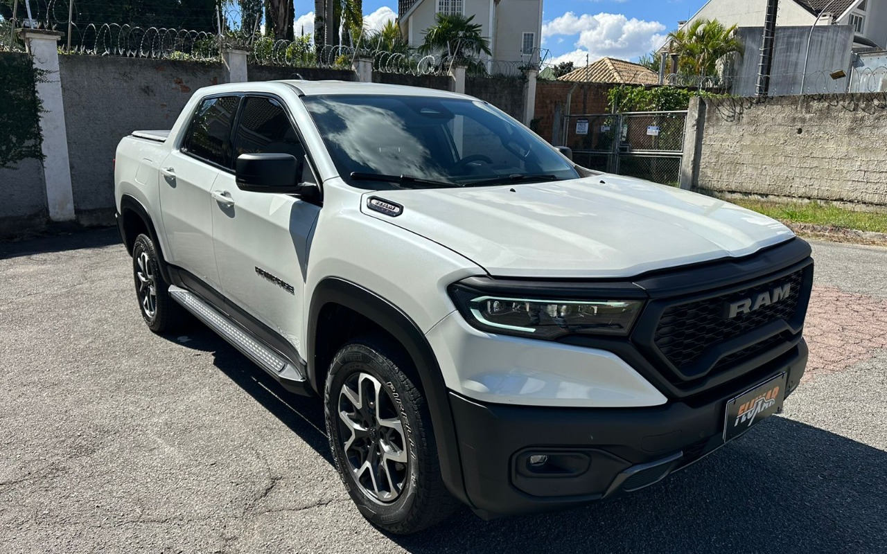 RAM Rampage REBEL 2.0 TB CD 4X4 Diesel Aut. na cor Branco em Curitiba / PR - 1241891