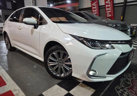 Toyota Corolla 2023 Branco — foto 1 de 3
