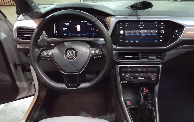 imagem-https://www.socarrao.com.br/sc-vehicle-images-prod/1243986/1778166940810-7932022_11_B_78e60d86cd.jpeg