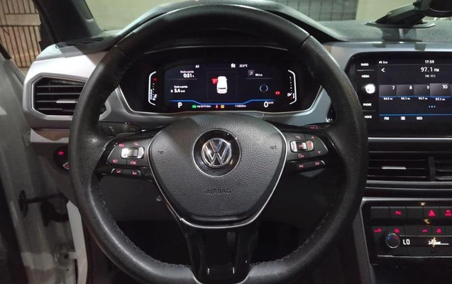 imagem-https://www.socarrao.com.br/sc-vehicle-images-prod/1243986/1778166940811-7932022_11_B_a014444a8e.jpeg
