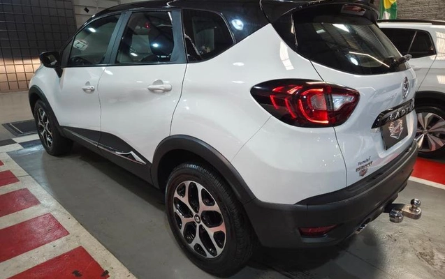 imagem-https://www.socarrao.com.br/sc-vehicle-images-prod/1244049/1778166988035-7739915_0_B_ae7b619ad5.jpeg