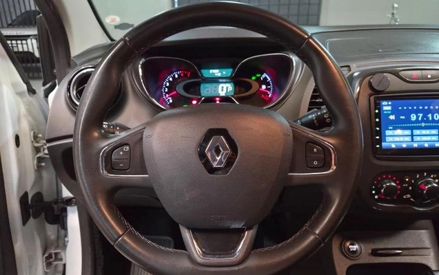 imagem-https://www.socarrao.com.br/sc-vehicle-images-prod/1244049/1778166988045-7739915_10_B_44904e0a85.jpeg