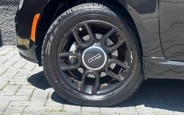 imagem-https://www.socarrao.com.br/sc-vehicle-images-prod/1245836/1786135149530-7947577_12_B_46b4d236a3.jpeg