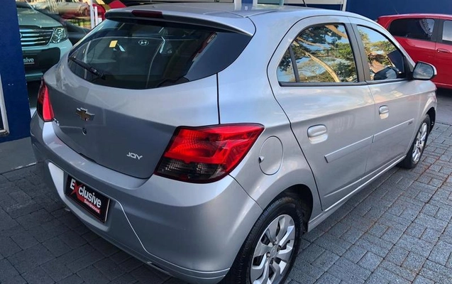 imagem-https://www.socarrao.com.br/sc-vehicle-images-prod/1245889/1778263153089-8065145_6_B_677a5be051.jpeg