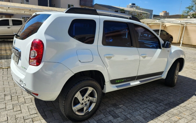 imagem-https://www.socarrao.com.br/sc-vehicle-images-prod/1248764/1778178702212-MjAyNjA0MjVfMTIwNDAzLmpwZw.jpg