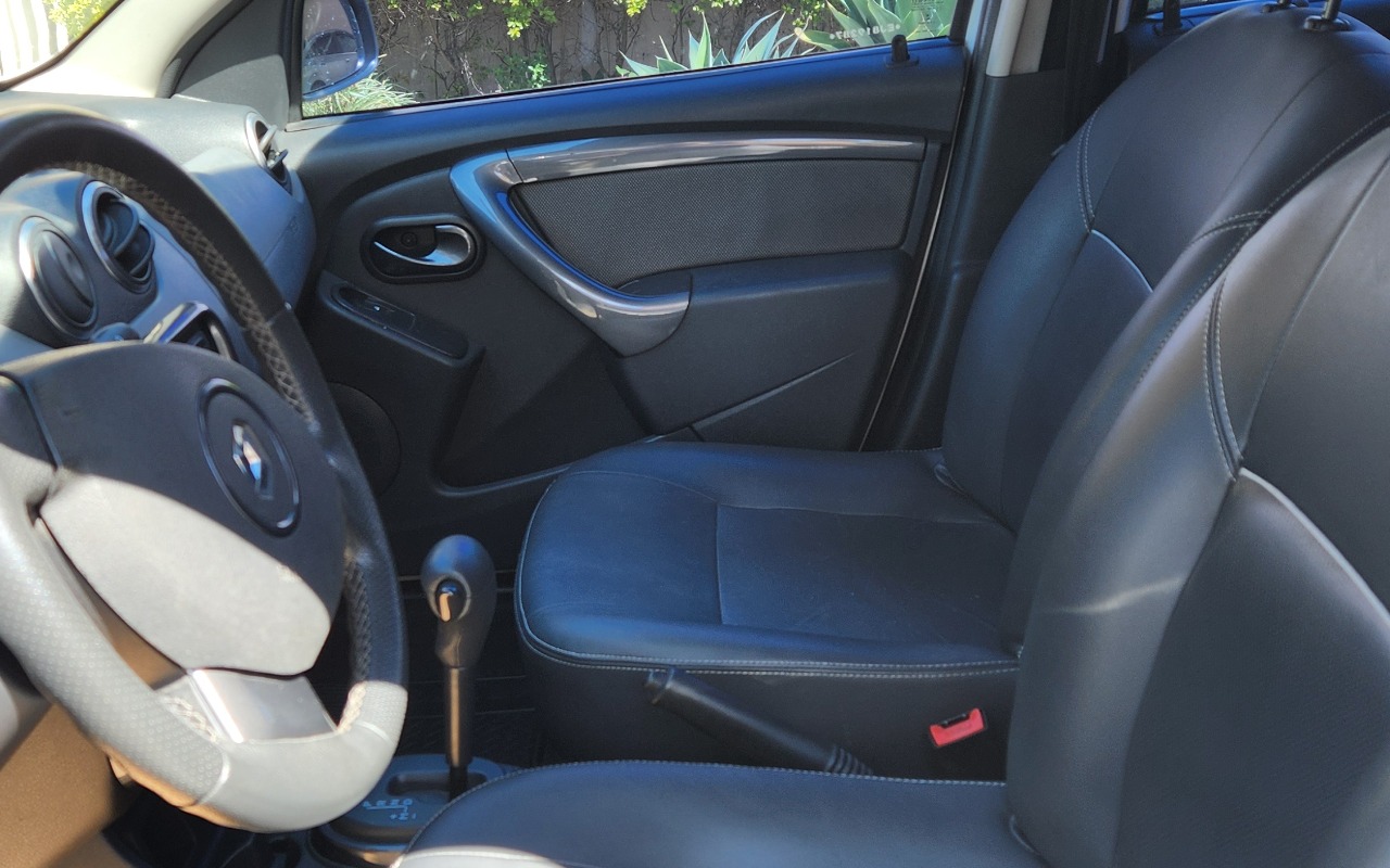 imagem-https://www.socarrao.com.br/sc-vehicle-images-prod/1248764/1778178702554-MjAyNjA0MjVfMTIwNDM0LmpwZw.jpg