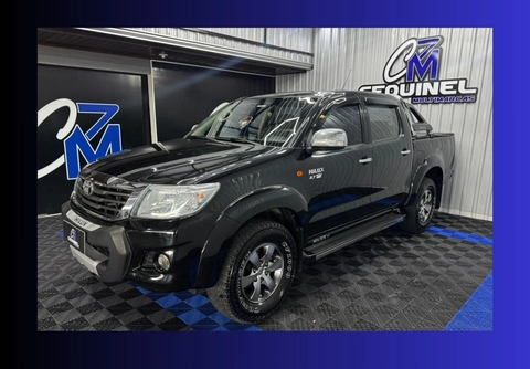 Toyota Hilux 2012 Preto — foto 1 de 3