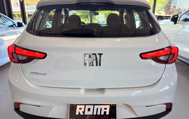 imagem-https://www.socarrao.com.br/sc-vehicle-images-prod/1251854/1778180714220-MzA5MjllMzYtMTUwMi00OTI3LTg3NTAtMDMyNGU4ODc2ZmMzLmpwZWc.jpeg