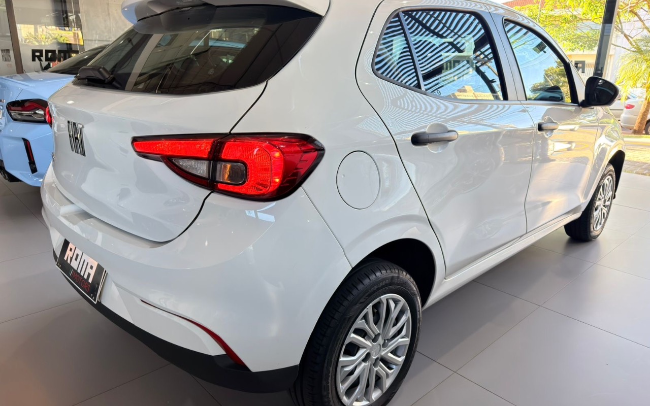 imagem-https://www.socarrao.com.br/sc-vehicle-images-prod/1251854/1778180714272-OTJhZWI0N2EtMzc3OC00NGRmLWFhMzktOTYwYTc1YTY5ZWJiLmpwZWc.jpeg