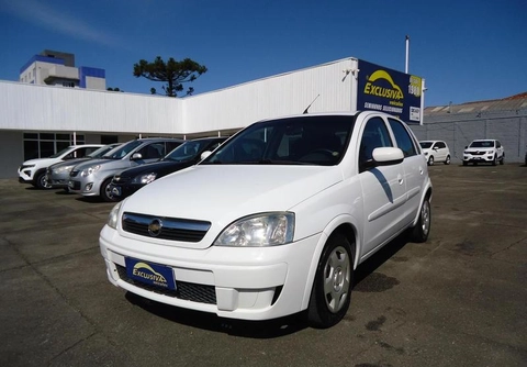 Chevrolet Corsa 2012 Branco — foto 1 de 3