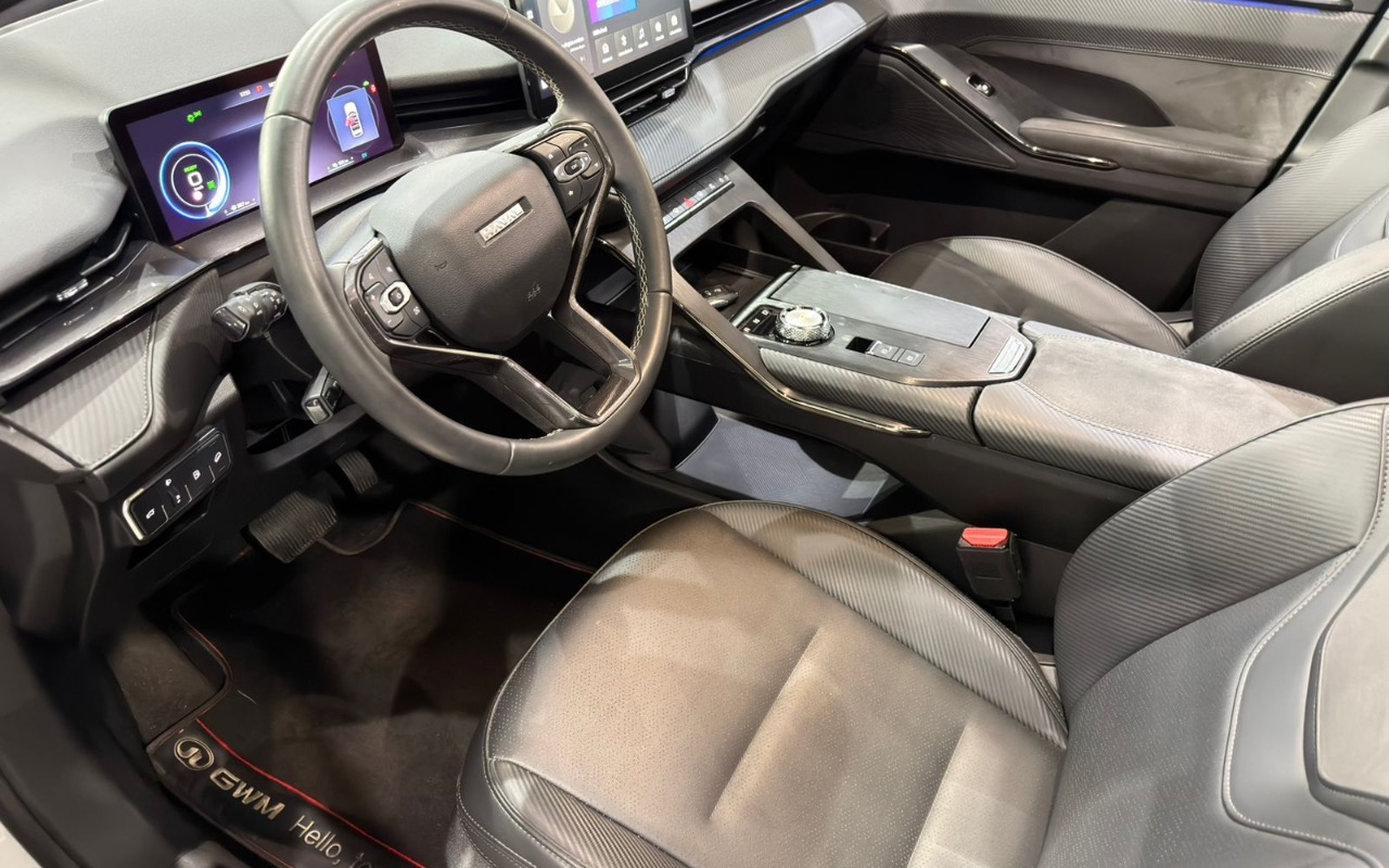 imagem-https://www.socarrao.com.br/sc-vehicle-images-prod/1252543/1778181880695-OTg0MjliZTgtYmQzMi00OTkzLTk3NjQtY2NlZmFmNjM0OTg2LmpwZWc.jpeg