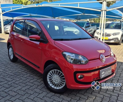 Volkswagen Up! 2017 Vermelho — foto 1 de 3
