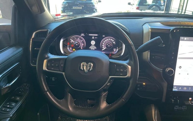 imagem-https://www.socarrao.com.br/sc-vehicle-images-prod/1253507/1779222056137-7964287_8_B_eb085381eb.jpeg