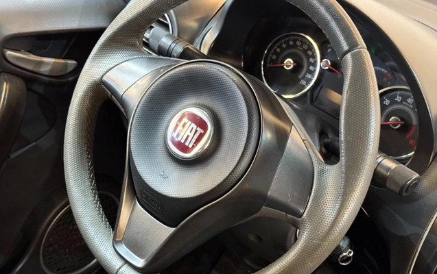 imagem-https://www.socarrao.com.br/sc-vehicle-images-prod/1253709/1778183753440-8_102818.jpg