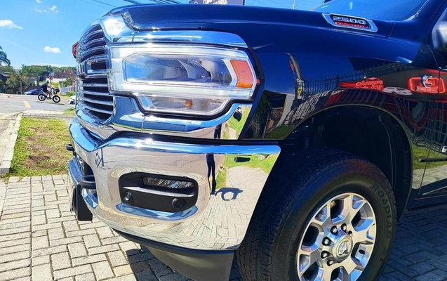 imagem-https://www.socarrao.com.br/sc-vehicle-images-prod/1254463/1788982172340-8066137_8_B_1d9e0c2606.jpeg