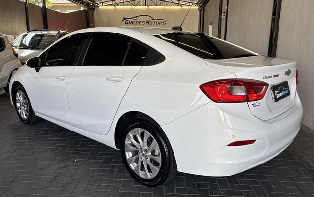 imagem-https://www.socarrao.com.br/sc-vehicle-images-prod/1254724/1789478620753-8040911_8_B_455a75e19a.jpeg