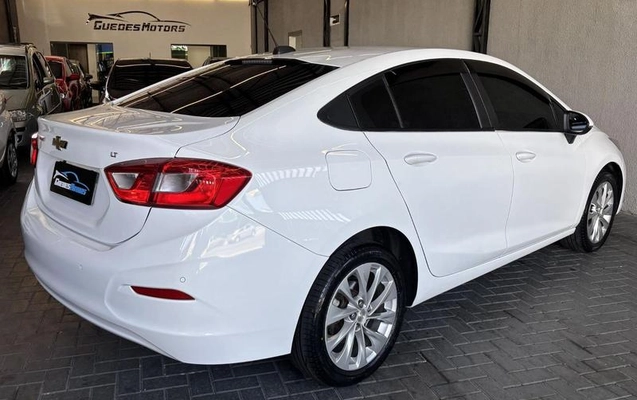 imagem-https://www.socarrao.com.br/sc-vehicle-images-prod/1254724/1789478620756-8040911_9_B_fcb4e8871d.jpeg