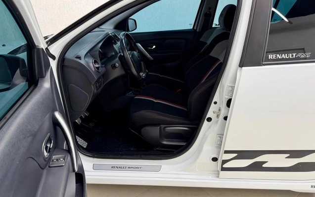 imagem-https://www.socarrao.com.br/sc-vehicle-images-prod/1254998/1789160451403-8066889_14_B_9c14b22330.jpeg