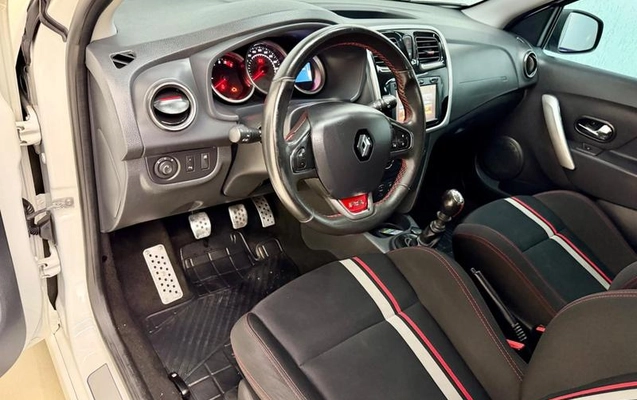 imagem-https://www.socarrao.com.br/sc-vehicle-images-prod/1254998/1789160451406-8066889_16_B_afa3d6d67a.jpeg