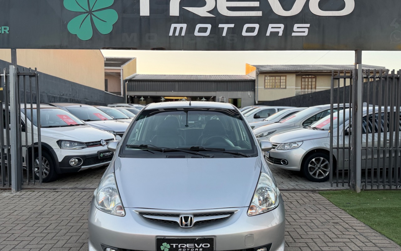 imagem-https://www.socarrao.com.br/sc-vehicle-images-prod/1256109/1778619491964-SU1HXzg0MzQuanBlZw.jpeg