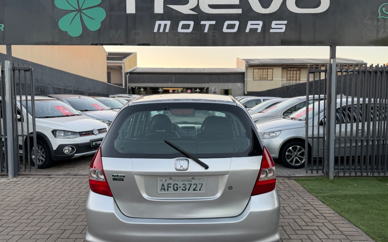 imagem-https://www.socarrao.com.br/sc-vehicle-images-prod/1256109/1778619492013-SU1HXzg0NDEuanBlZw.jpeg