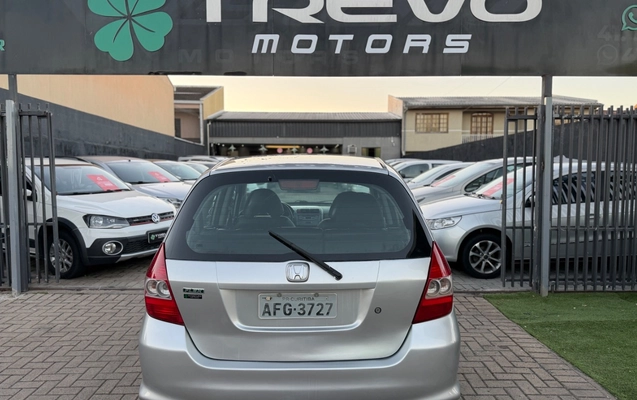 imagem-https://www.socarrao.com.br/sc-vehicle-images-prod/1256109/1778619492013-SU1HXzg0NDEuanBlZw.jpeg