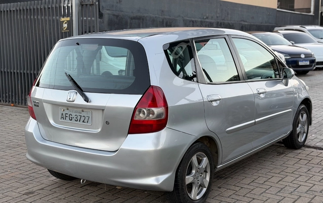 imagem-https://www.socarrao.com.br/sc-vehicle-images-prod/1256109/1778619492063-SU1HXzg0MzkuanBlZw.jpeg