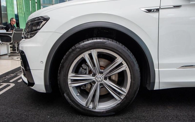 imagem-https://www.socarrao.com.br/sc-vehicle-images-prod/1256392/1788210275098-8067146_0_B_6f9df089ea.jpeg