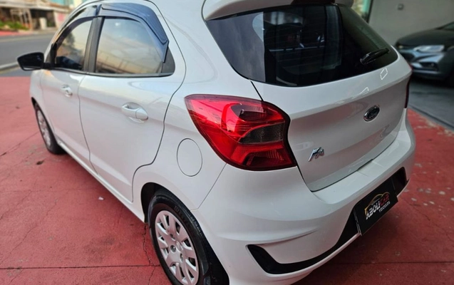 imagem-https://www.socarrao.com.br/sc-vehicle-images-prod/1256506/1781533265870-gb-ccea297.jpeg