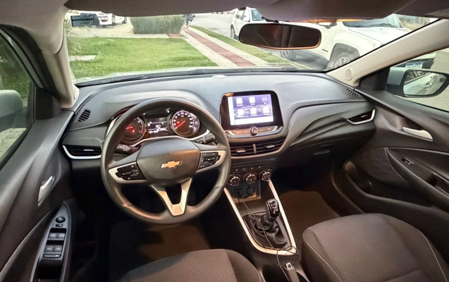 imagem-https://www.socarrao.com.br/sc-vehicle-images-prod/1256998/1778189014590-9fef748f-7650-44c1-931e-e95a623d1985.jpg