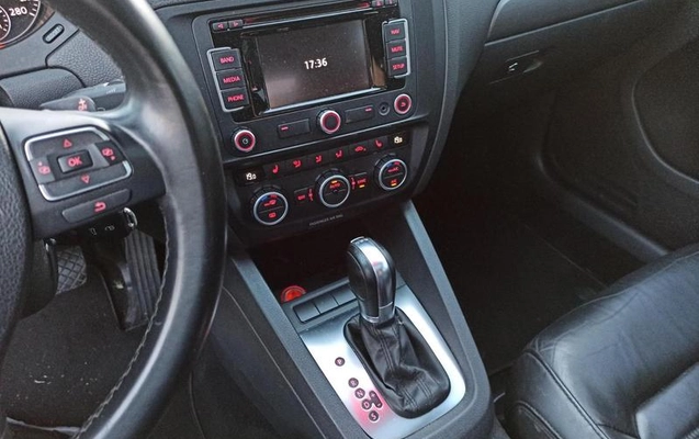 imagem-https://www.socarrao.com.br/sc-vehicle-images-prod/1258087/1790352485838-8067309_9_B_943453ddc8.jpeg