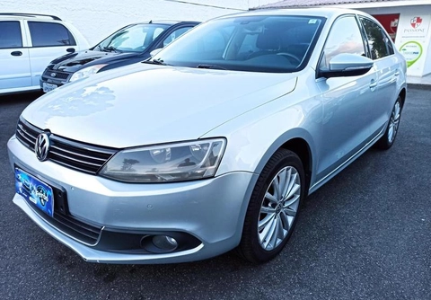 Volkswagen Jetta 2013 Prata — foto 1 de 3