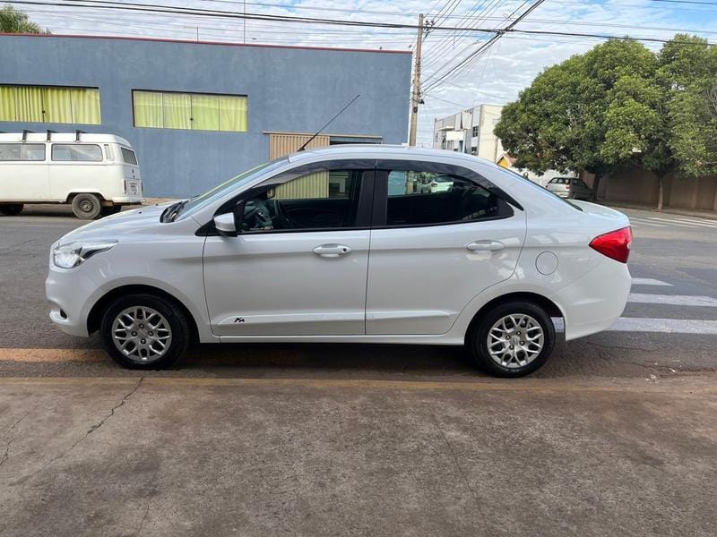 imagem-https://www.socarrao.com.br/sc-vehicle-images-prod/12591/1769987945205-6087621OR_1723038214_64_720.jpg