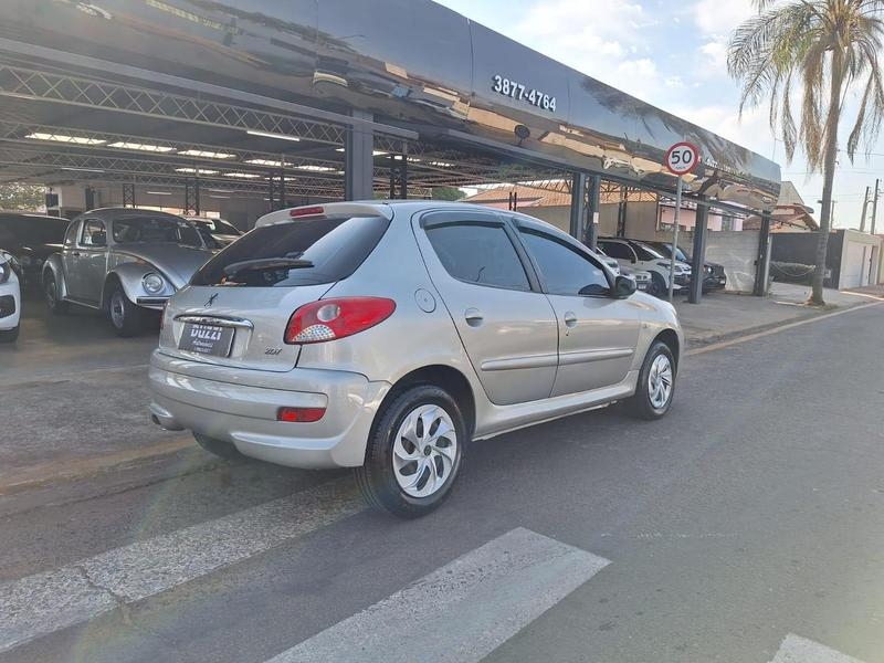 imagem-https://www.socarrao.com.br/sc-vehicle-images-prod/12593/1769987945595-6106912OR_1723813172_1_270.jpg