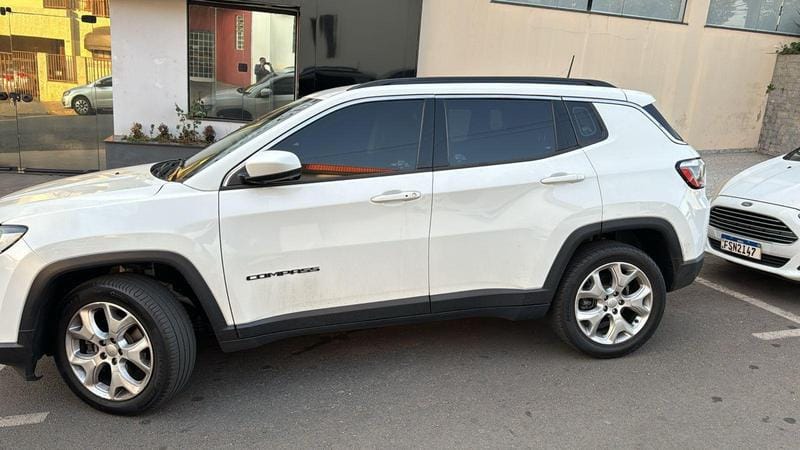 imagem-https://www.socarrao.com.br/sc-vehicle-images-prod/12594/1769987945785-6117060OR_1724160357_89_190.jpg