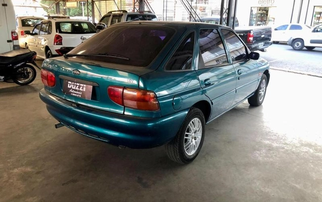 imagem-https://www.socarrao.com.br/sc-vehicle-images-prod/12598/1769987946516-6261519OR_1738781133_73_720.jpg