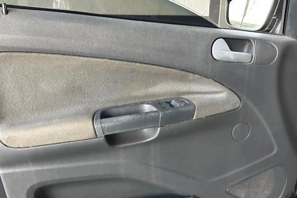 imagem-https://www.socarrao.com.br/sc-vehicle-images-prod/1260294/1788189960869-8067393_6_B_1980a29d0f.jpeg