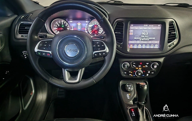 imagem-https://www.socarrao.com.br/sc-vehicle-images-prod/12618/1789737981964-c9a7334ccbd74be7a00fda12f7b5b110_1762171978021.jpeg