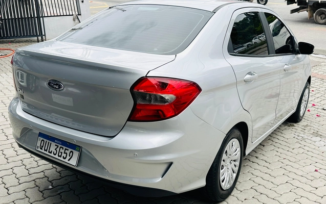 imagem-https://www.socarrao.com.br/sc-vehicle-images-prod/12687/1789507283046-003_adfbbfb1329d573a7542270ba656dc72.jpeg