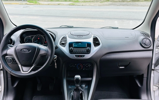 imagem-https://www.socarrao.com.br/sc-vehicle-images-prod/12687/1789507283053-003_e8f519c43a4b25464e0e2ad2e36b0526.jpeg