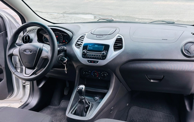 imagem-https://www.socarrao.com.br/sc-vehicle-images-prod/12687/1789507283054-003_8b5f7c90c3a1493593df3b96153d05bb.jpeg